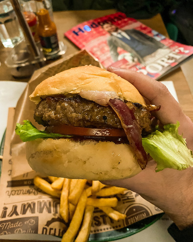 Tata Burger - Ulica Bar, Prijedor