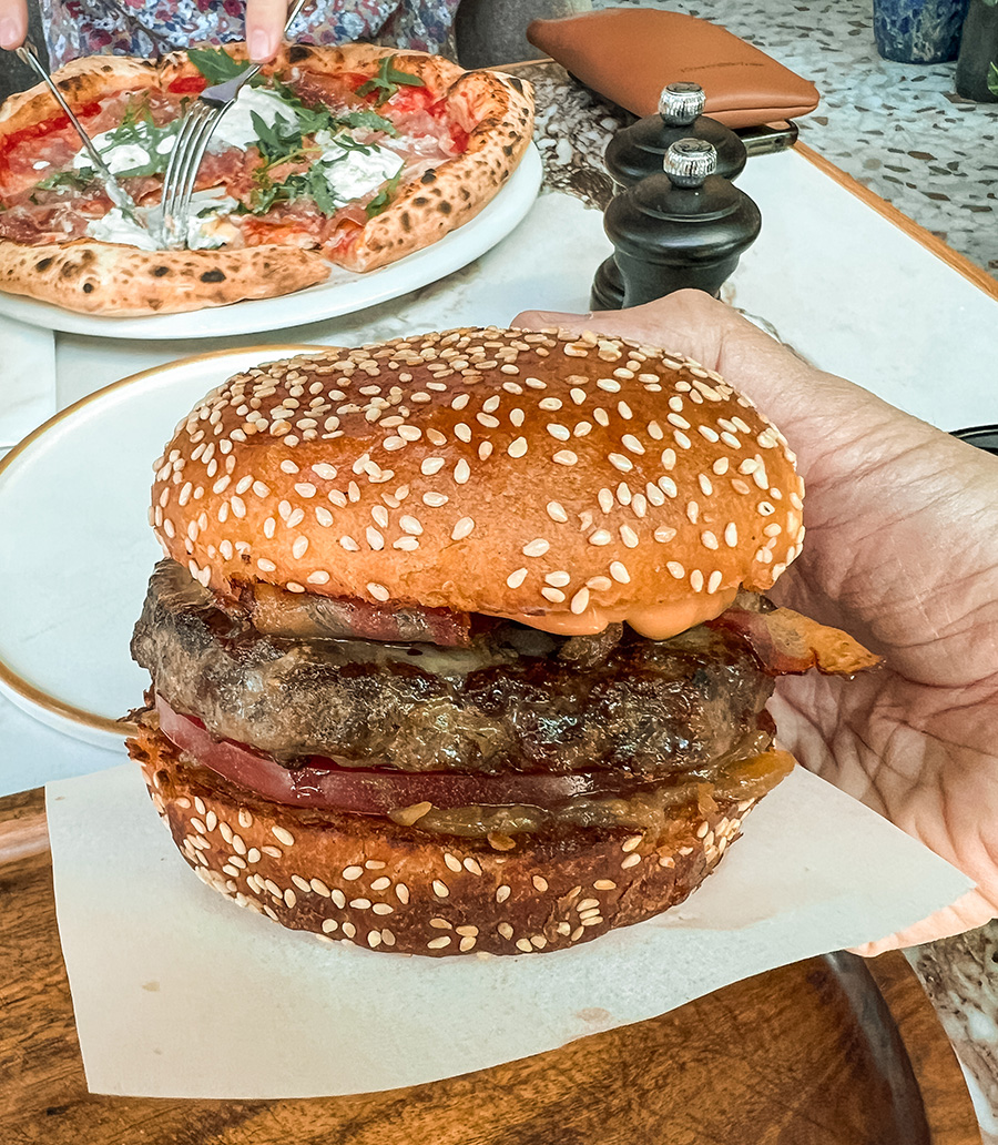 JI Burger - Jamie's Italian, Beograd